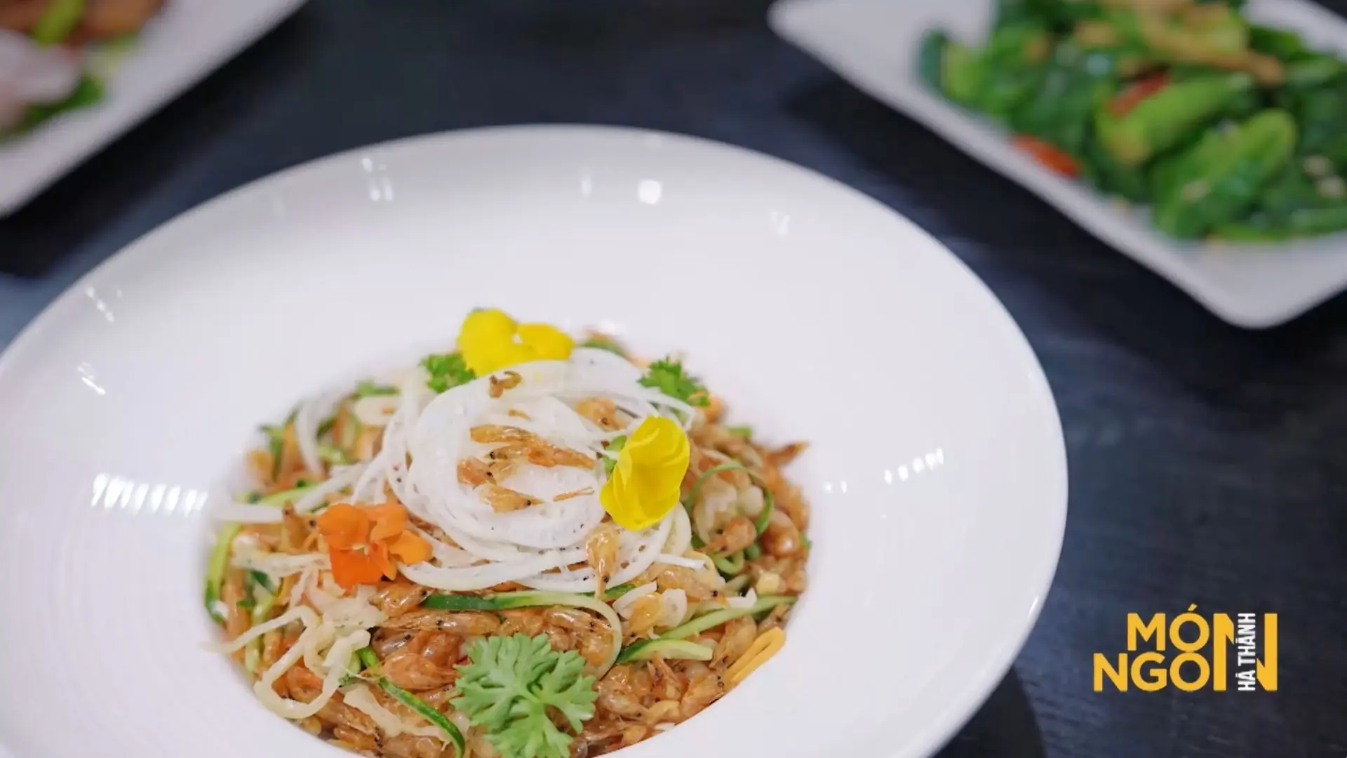 Tôm đồng nộm rau củ